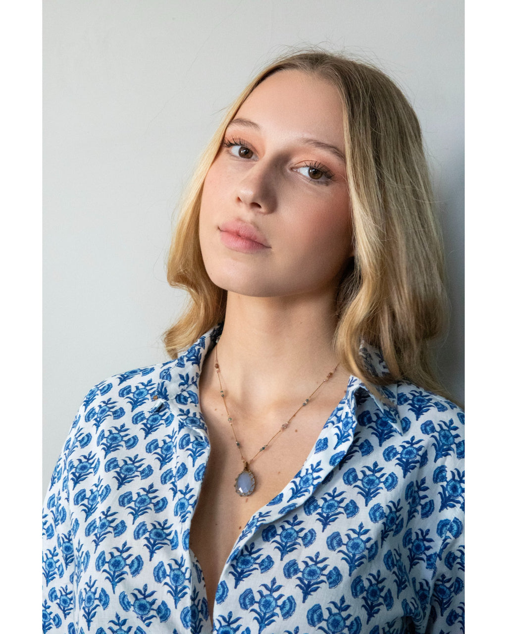 NECKLACE BLUE CHALCEDONY