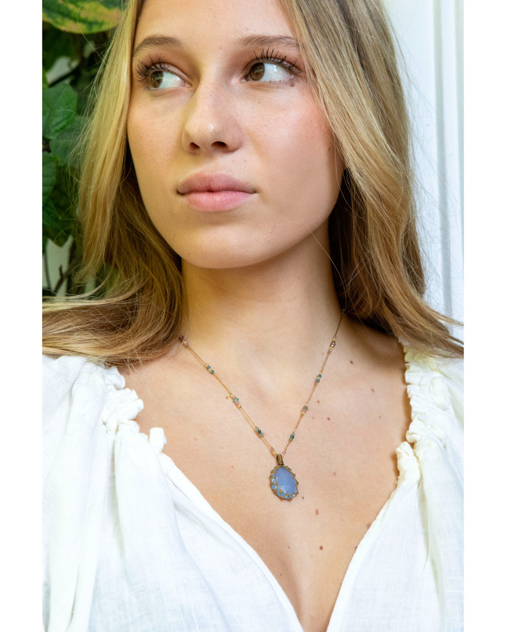 NECKLACE BLUE CHALCEDONY