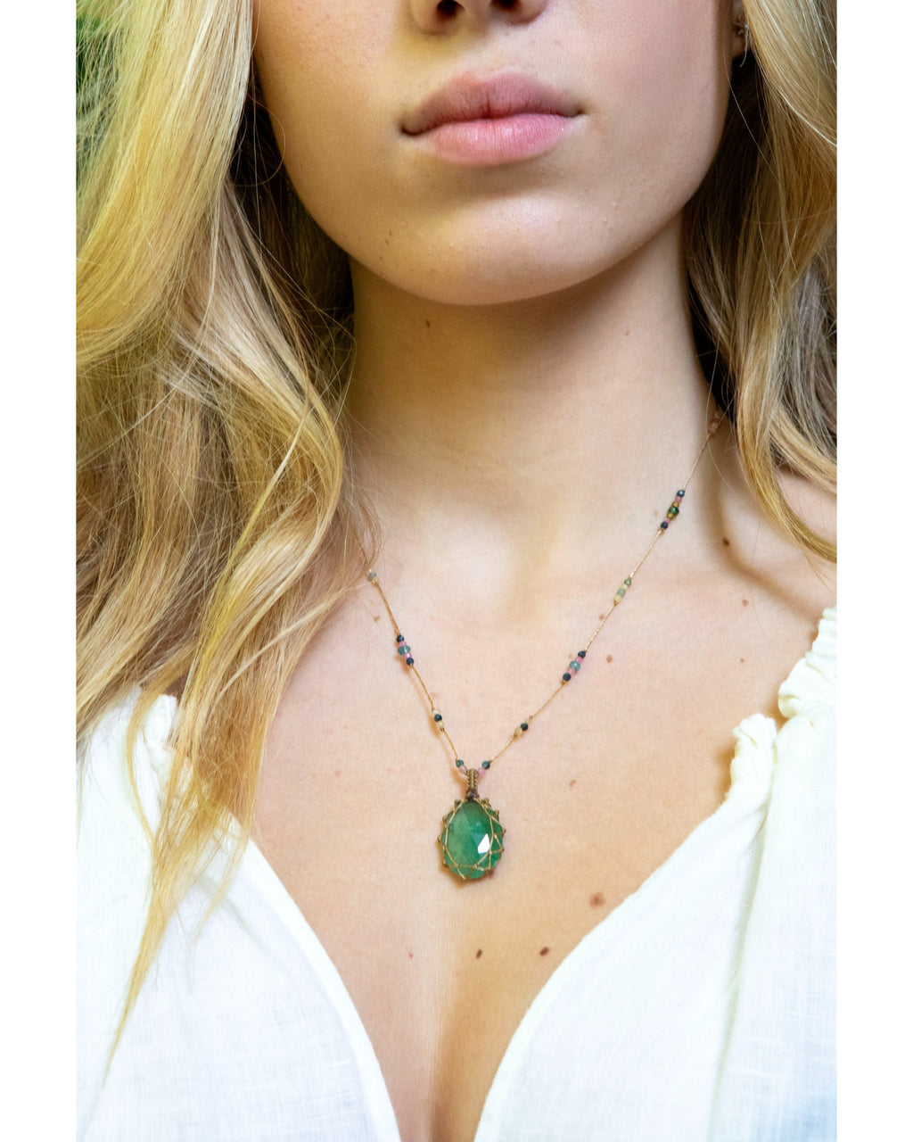 NECKLACE GREEN STRAWBERRY QUARTZ
